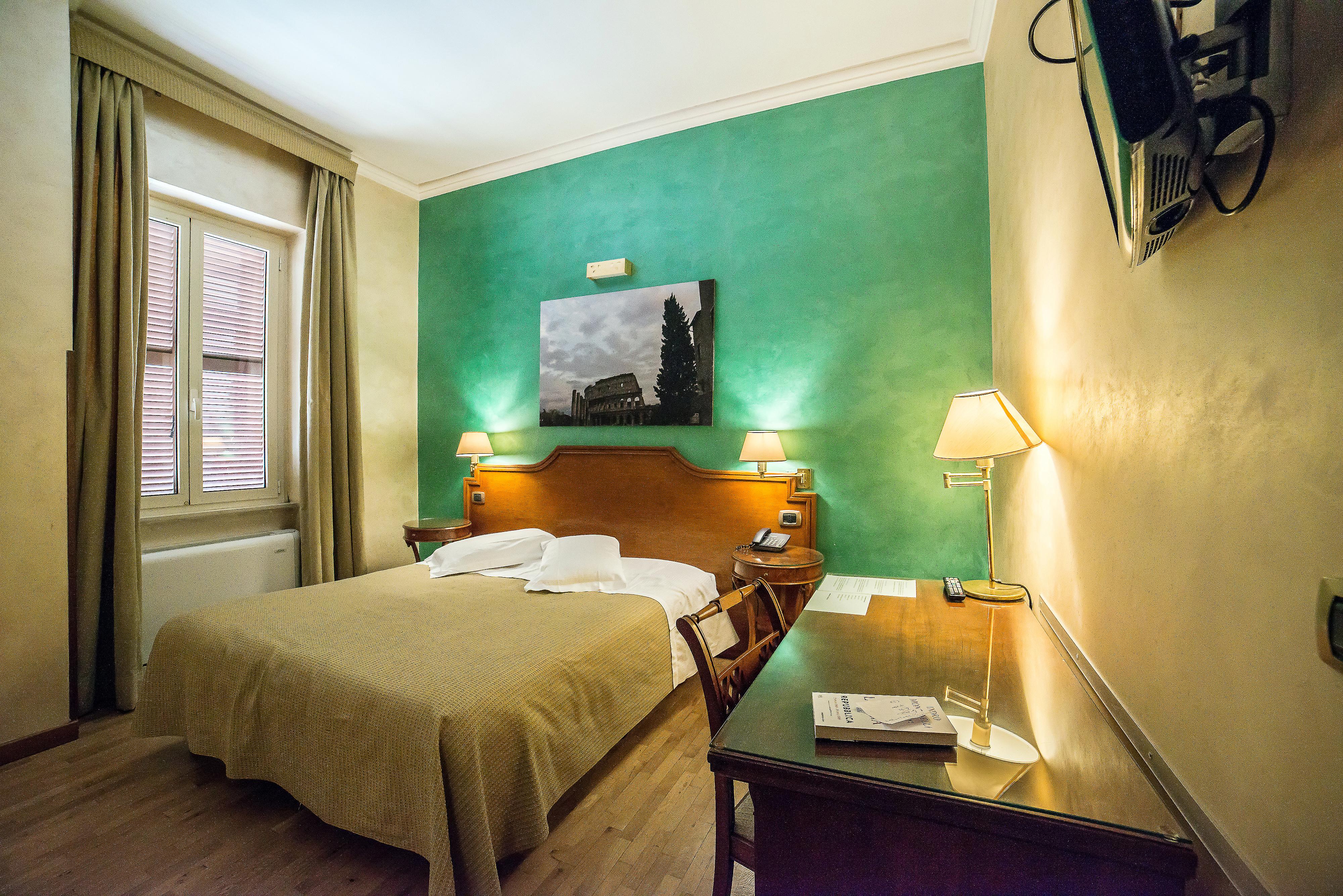Kent 3* Roma